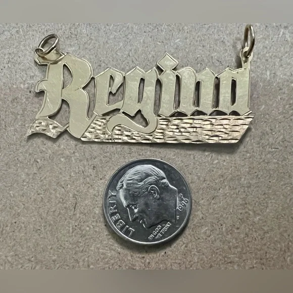 14K Yellow real solid Gold Personalized Regina Name Pendant4.3 grams